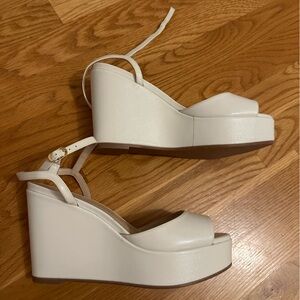 STUART WEITZMAN SHOES EXCELLENT